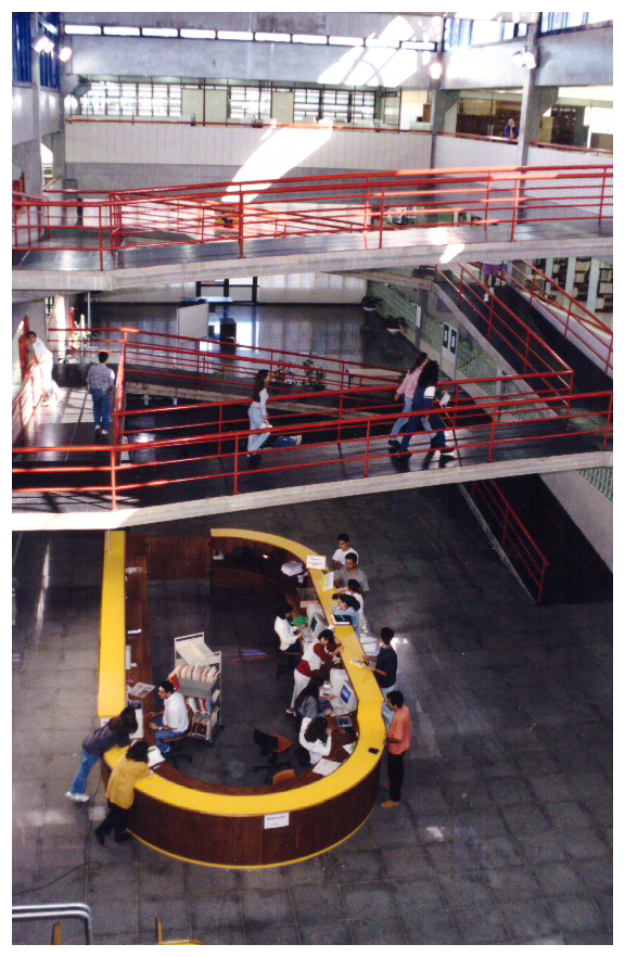 Biblioteca Comunitária - Balcão de Circulação e Rampas